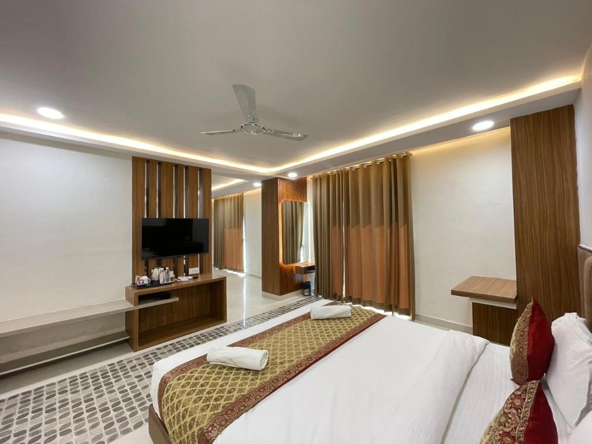 Hotel Santoor 3*