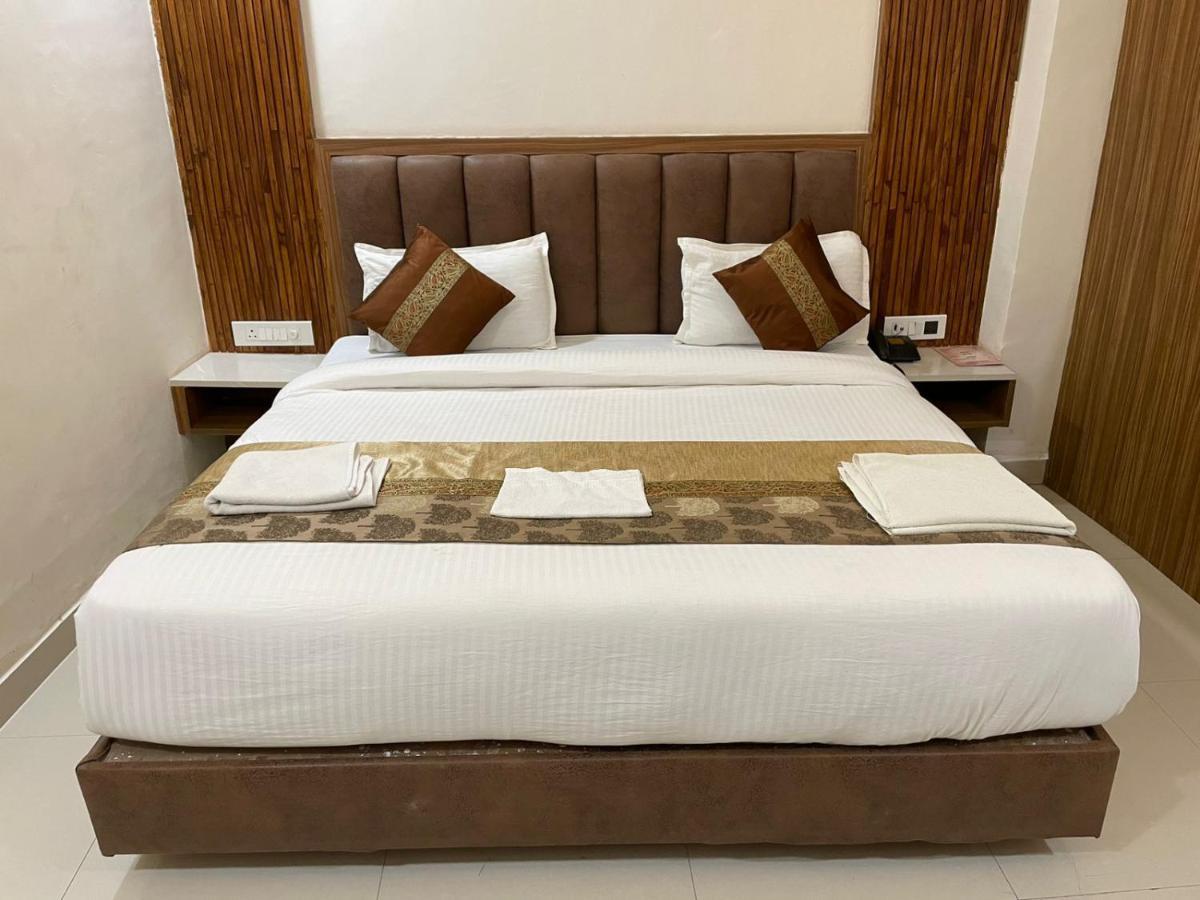 Hotel Santoor Varanasi