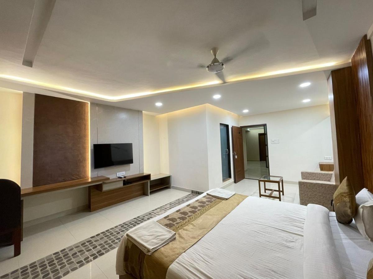 Hotel Santoor 3*